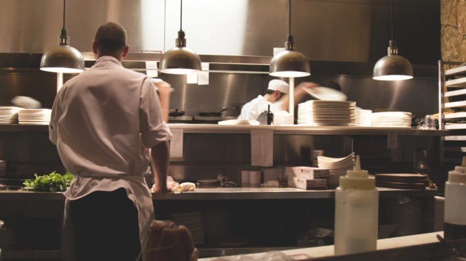 4 Tips for Boosting Foot Traffic to Your Restaurant (and How