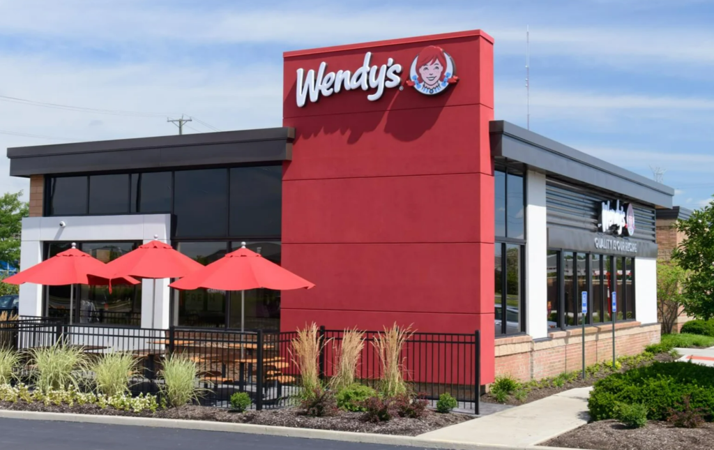 https://restauranttechnologynews.com/wp-content/uploads/2024/09/wendys-1024x645.png